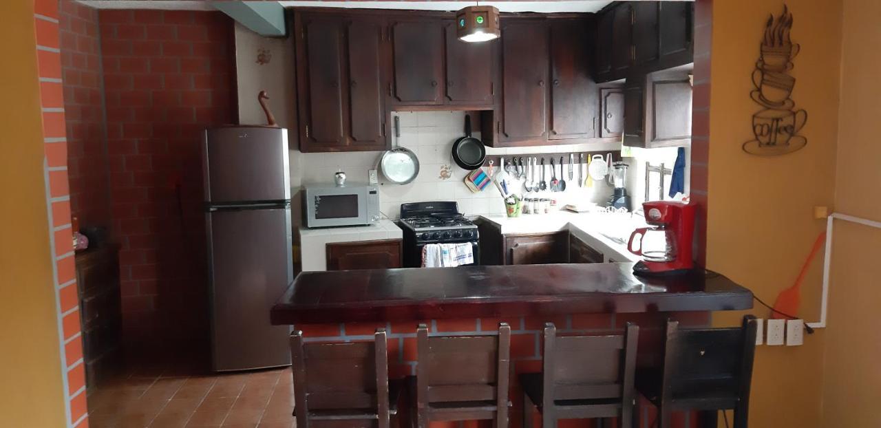 فيلا Casa Bugambilias تاكسكو دي الاركون المظهر الخارجي الصورة